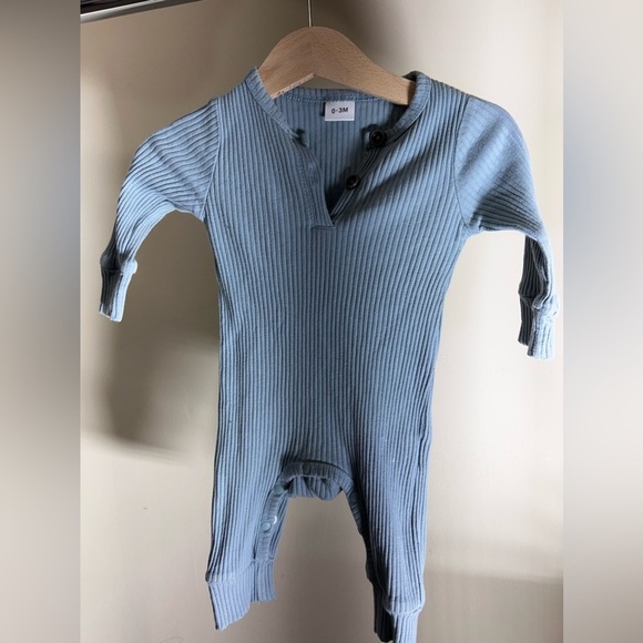Other - BABY JUMPSUIT SIZE 3M